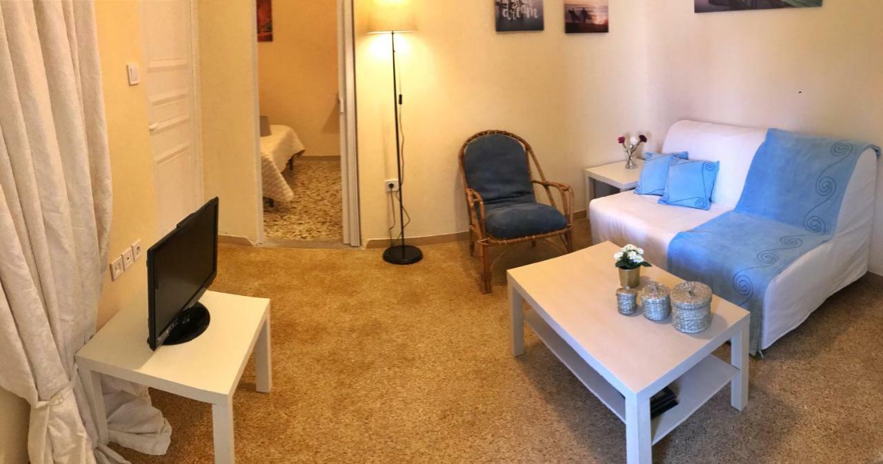 Sunshine's House Near The Beach, 10 Min From The Airport *